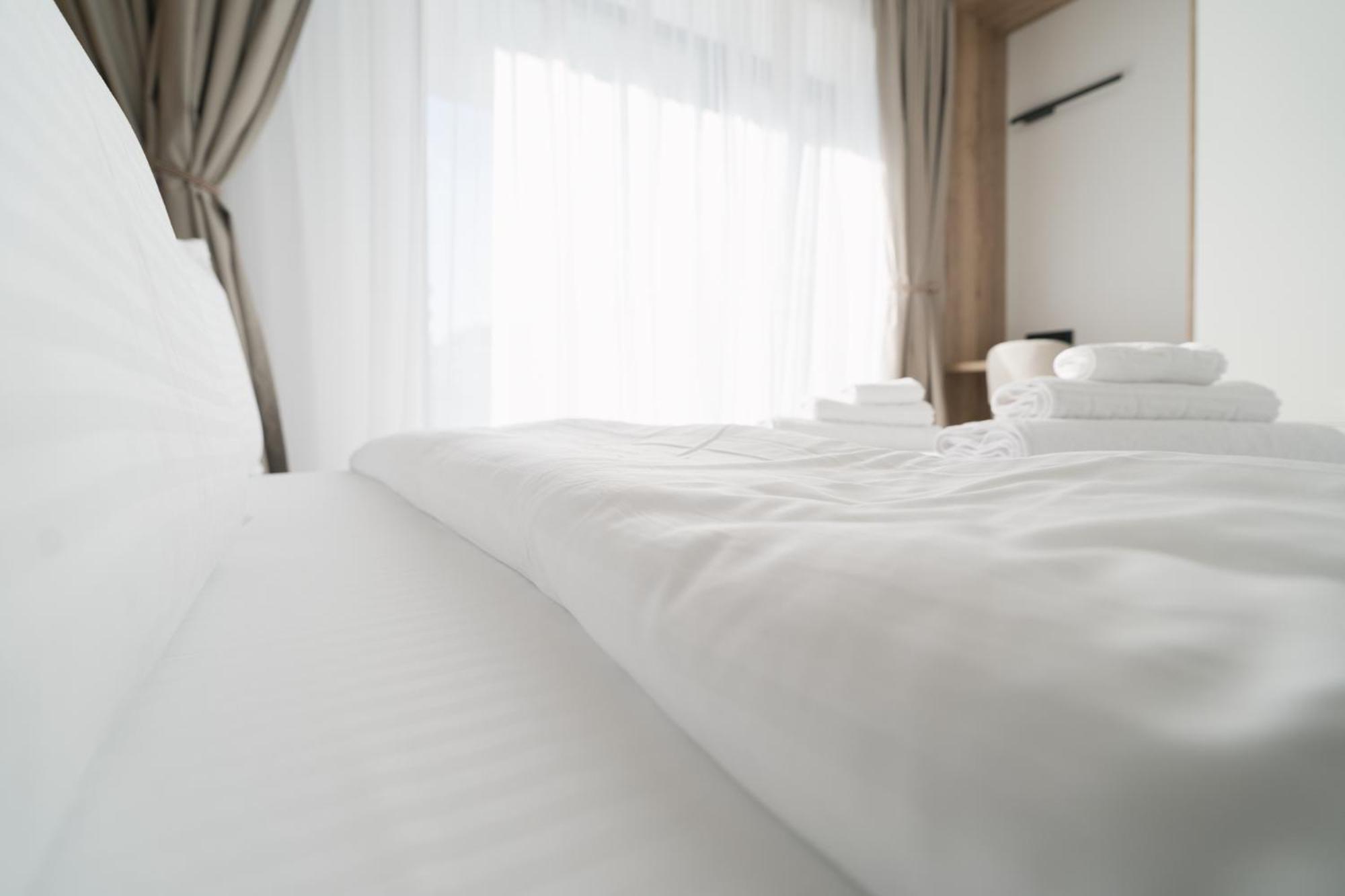 Flow Apartment 1 Bedroom With Parking Cluj-Napoca Esterno foto