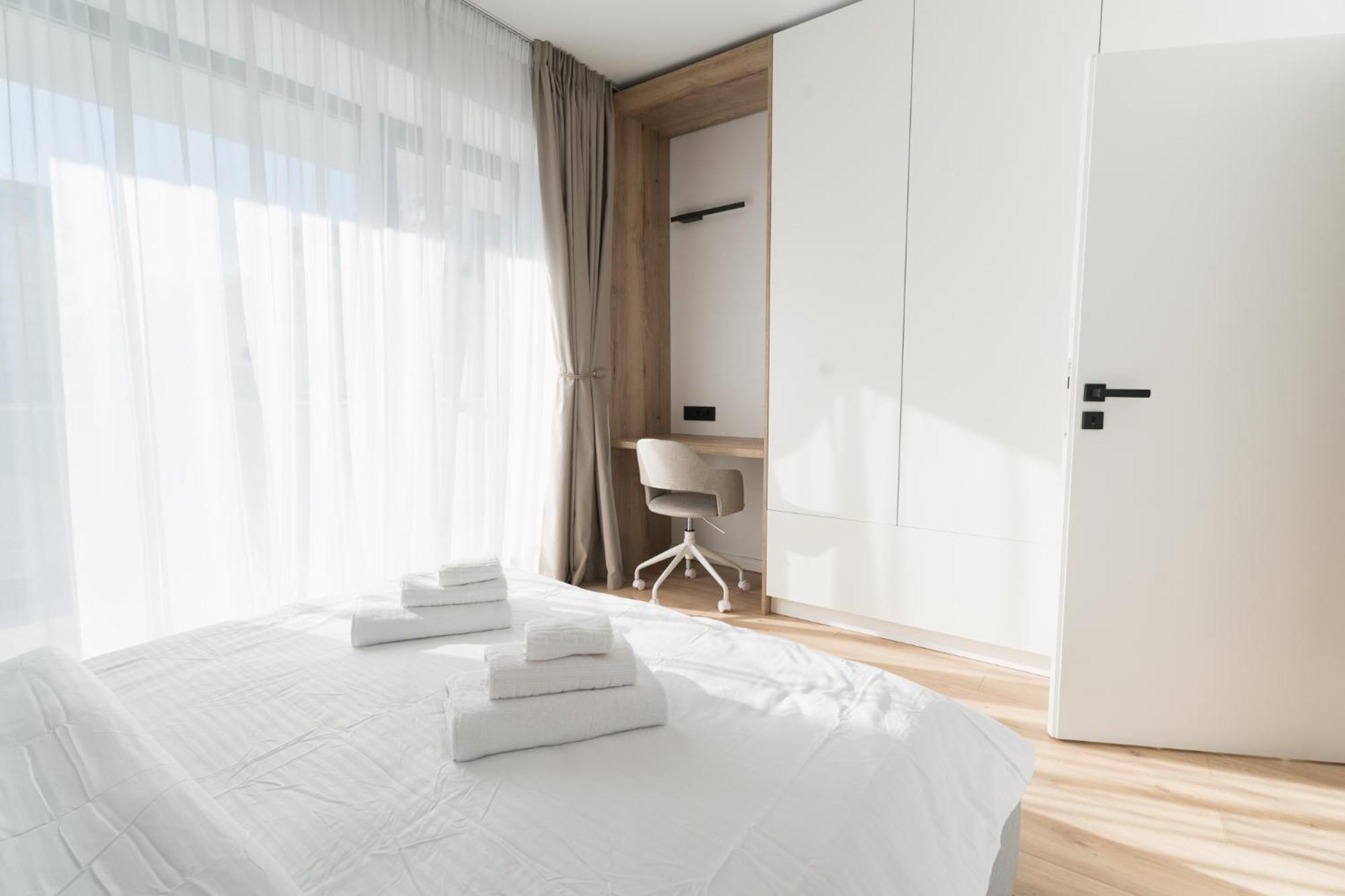 Flow Apartment 1 Bedroom With Parking Cluj-Napoca Esterno foto